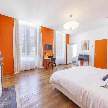 Maison Bossoreil - Cointreau Pensión *